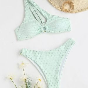 New bikini size large